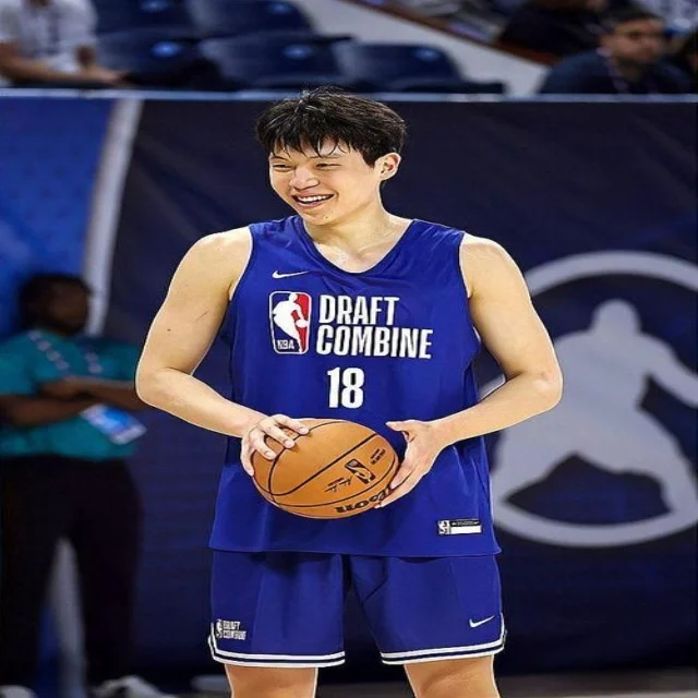 泰山队罚单引发热议：纪律与竞技的平衡之道